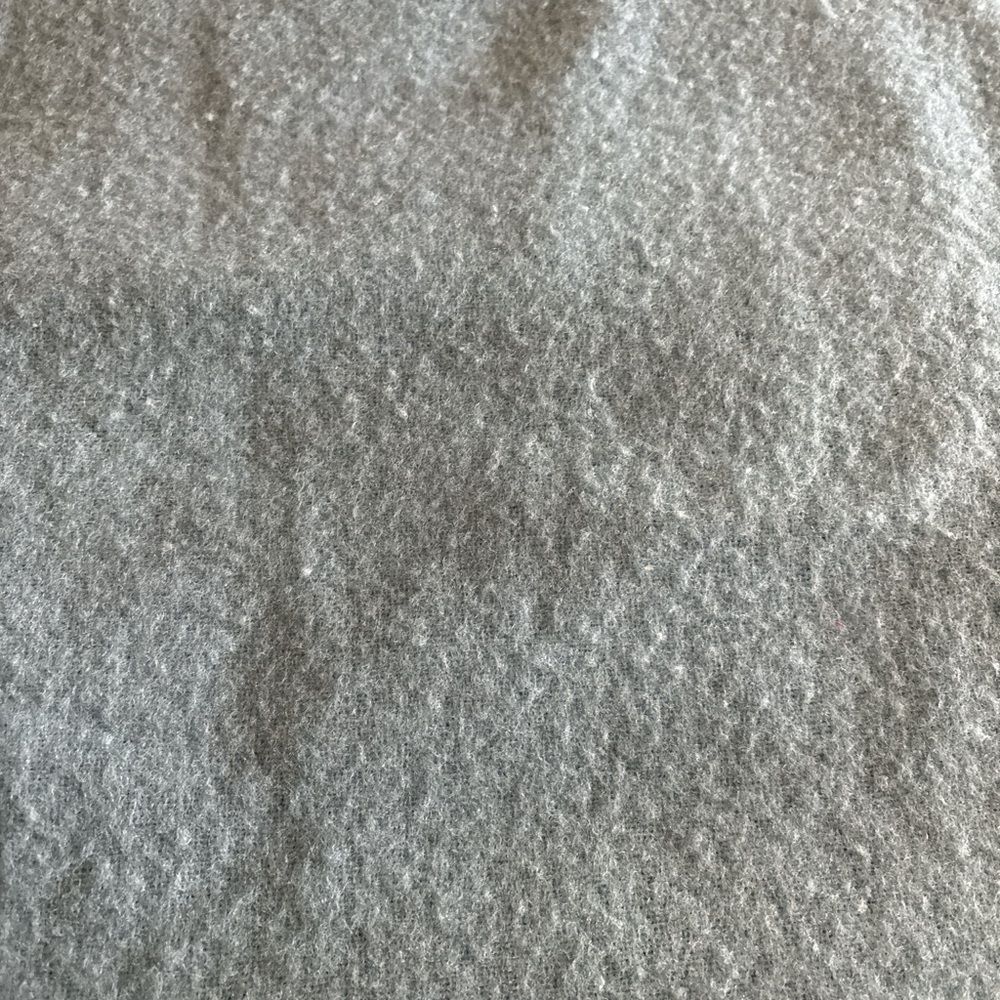 Easton 100% wool Sky Blue Bedding Blanket. Size 91/71.5 in. Made in England. - Picture 3 of 3